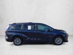 2024 Toyota Sienna XLE FWD 8-Passenger (Natl)
