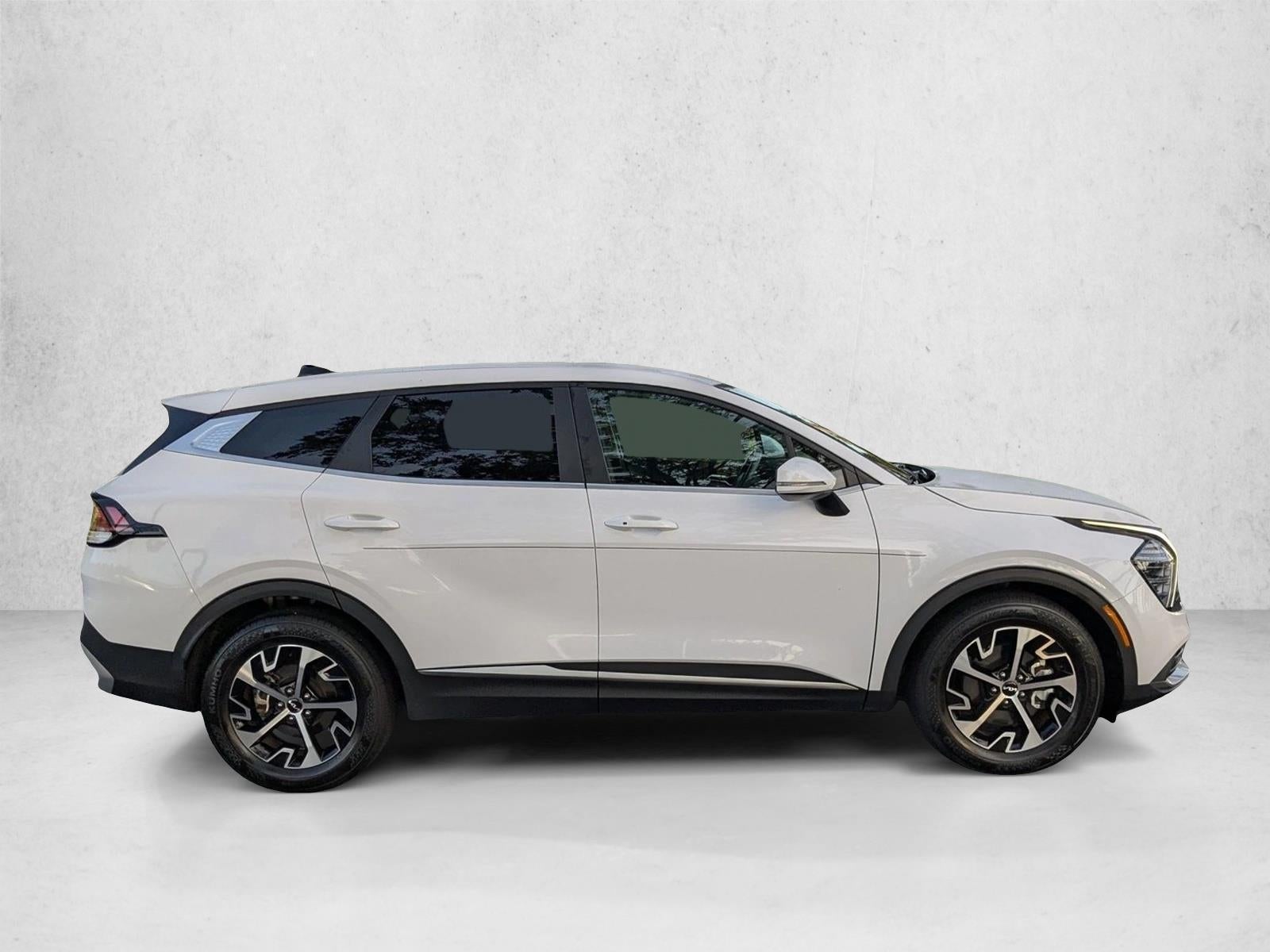 2024 Kia Sportage EX FWD