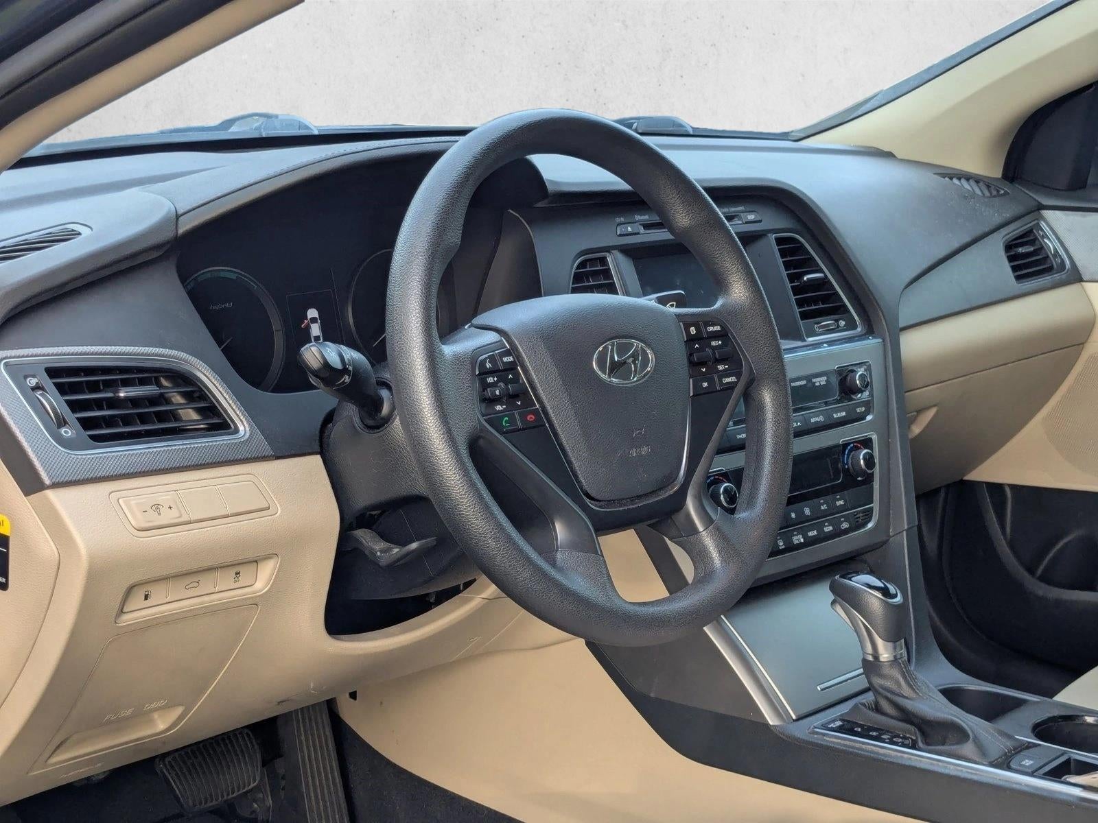 2017 Hyundai SONATA Hybrid SE 2.0L