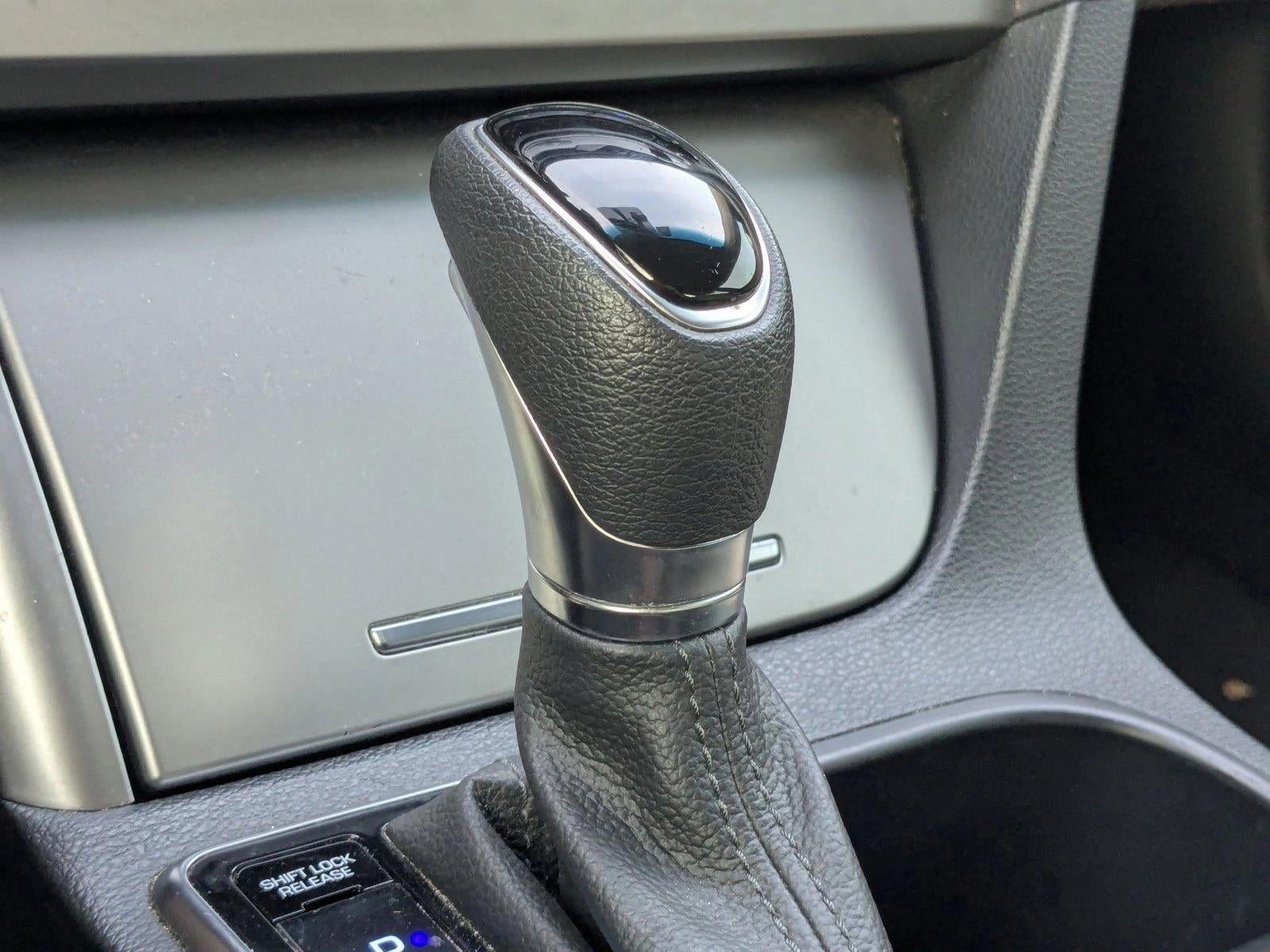 2017 Hyundai SONATA Hybrid SE 2.0L
