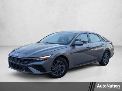 2024 Hyundai ELANTRA SEL IVT