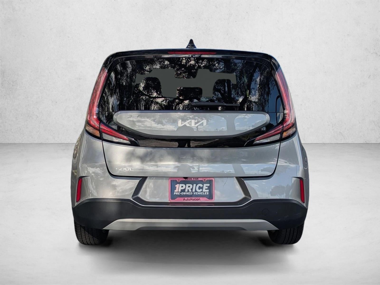 2024 Kia Soul LX IVT