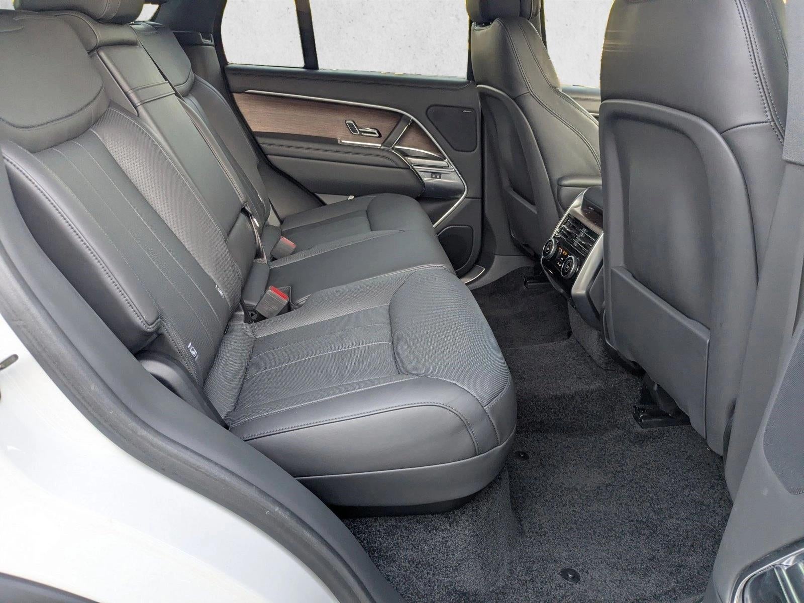 2023 Land Rover Range Rover P400 SE SWB