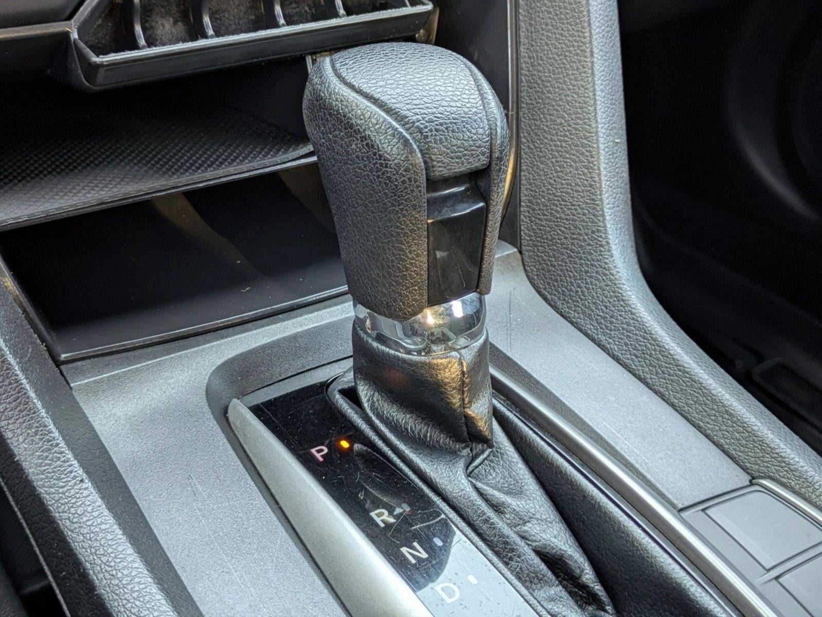 2018 Honda Civic Hatchback LX CVT
