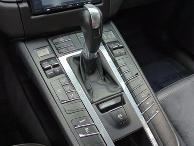 2018 Porsche Macan AWD