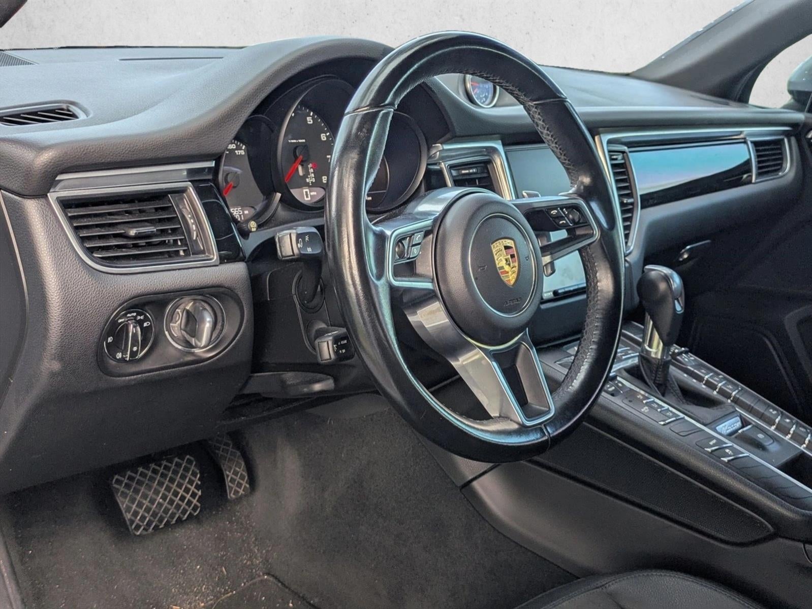 2018 Porsche Macan AWD