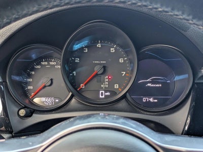 2018 Porsche Macan AWD