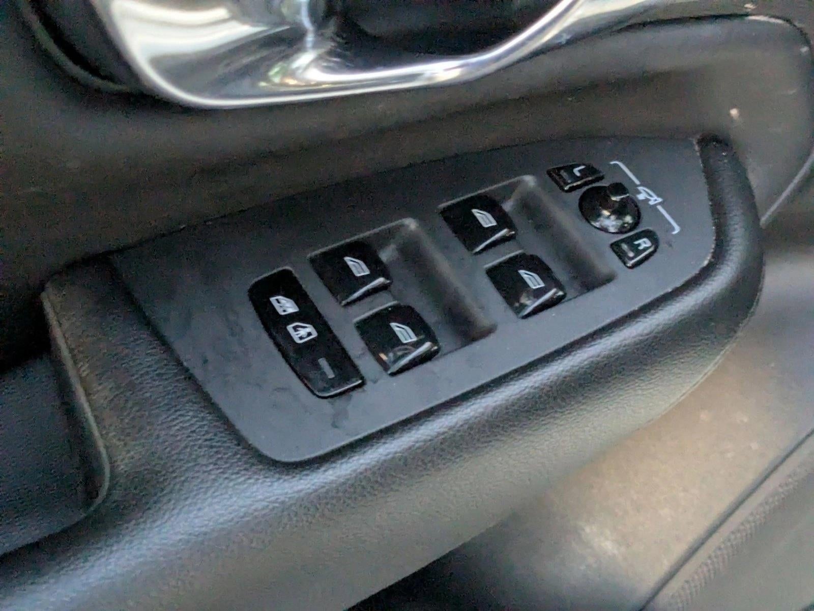 2021 Volvo XC90 T5 AWD Momentum 7P