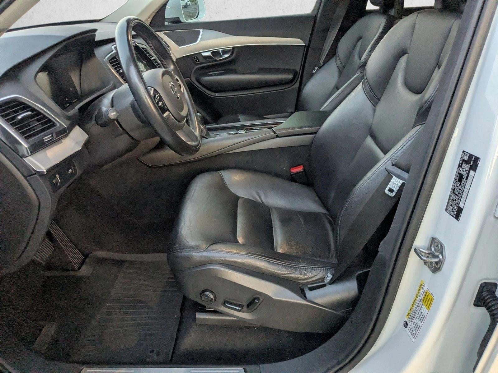 2021 Volvo XC90 T5 AWD Momentum 7P