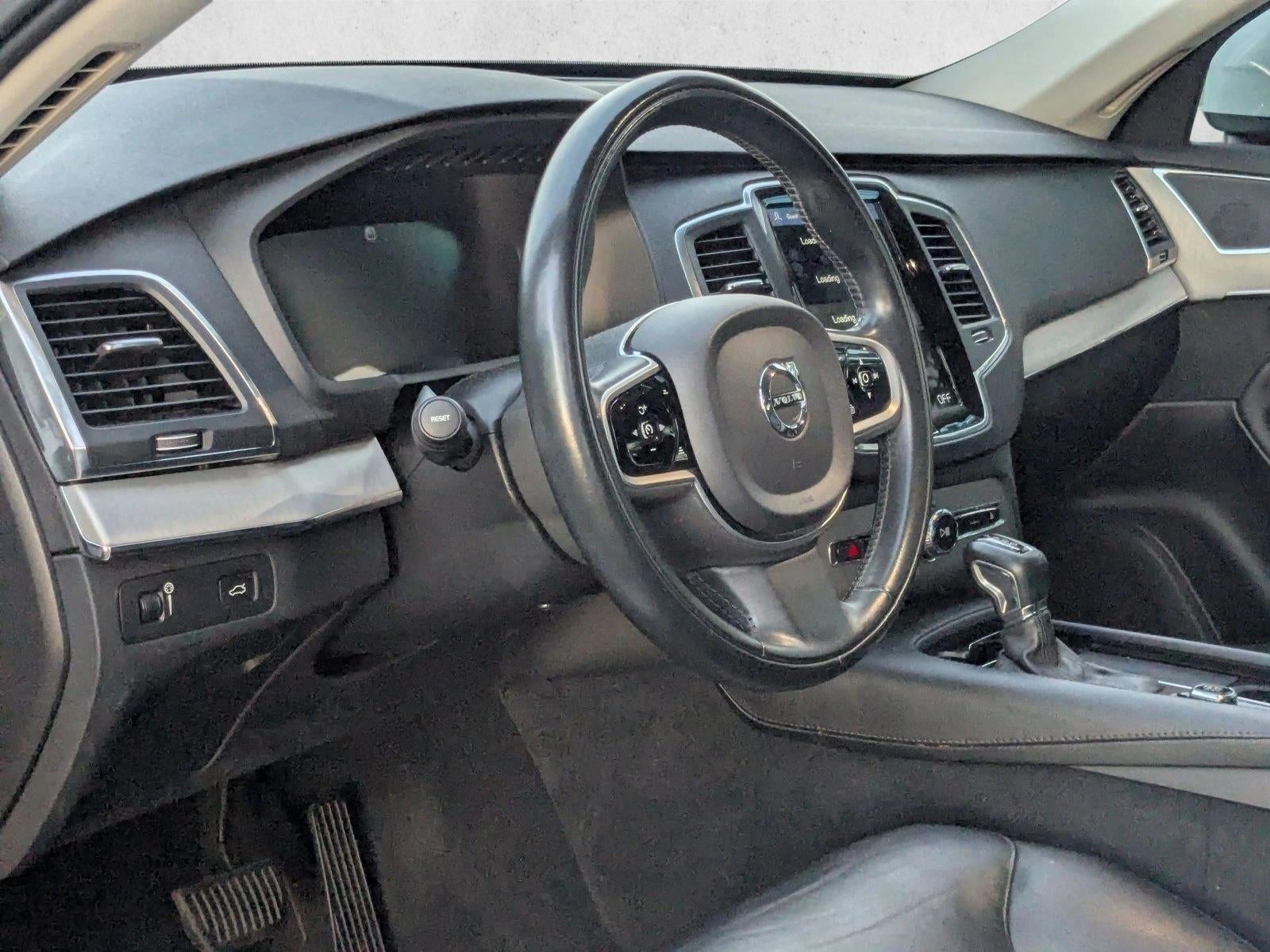 2021 Volvo XC90 T5 AWD Momentum 7P