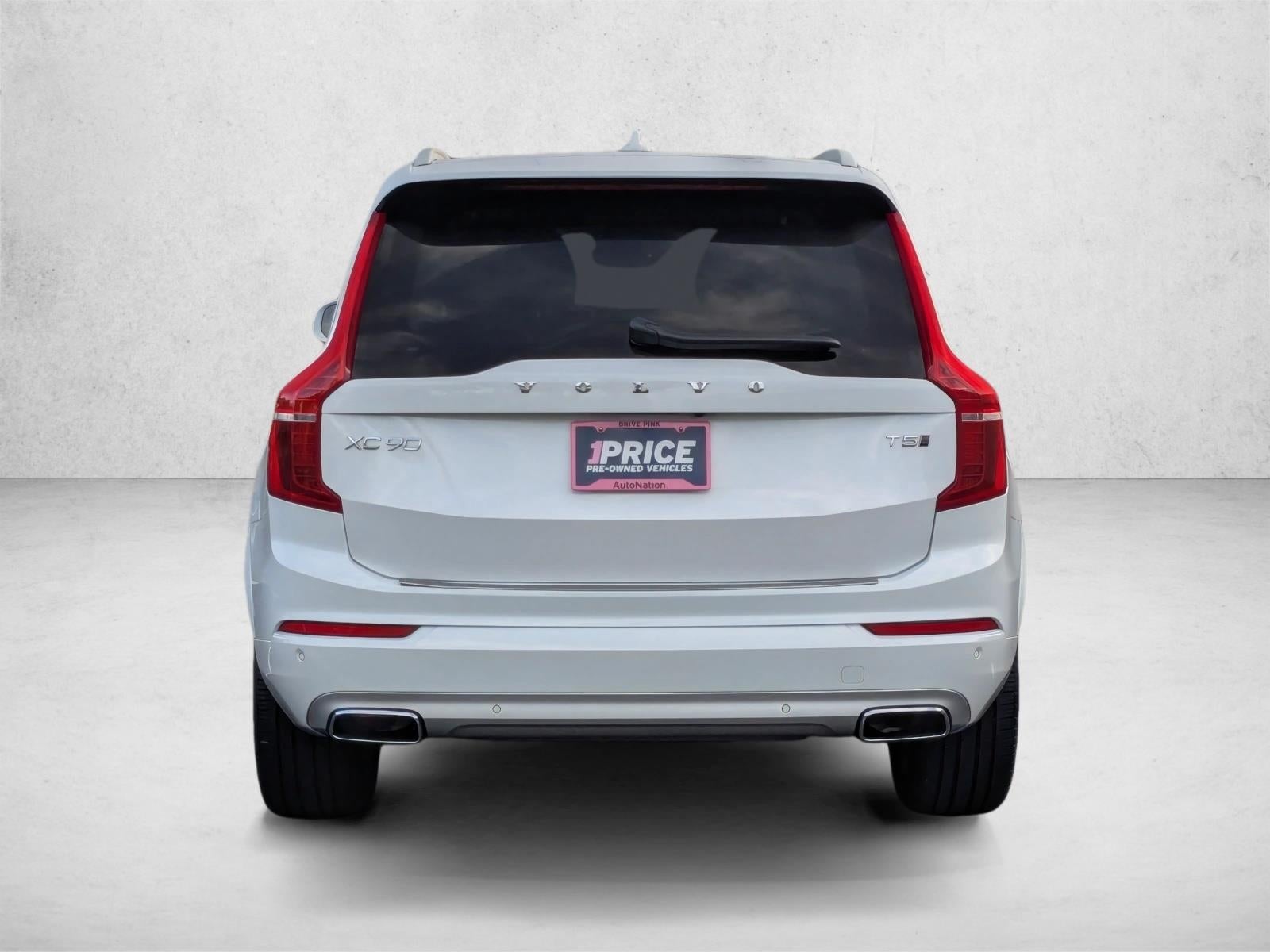 2021 Volvo XC90 T5 AWD Momentum 7P