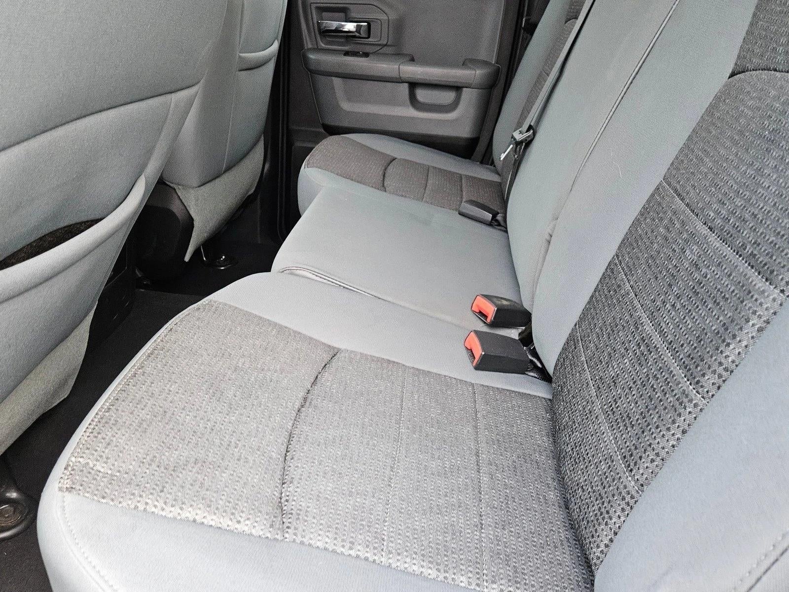 2014 RAM 1500 2WD Quad Cab 6.4 Ft Box Big Horn