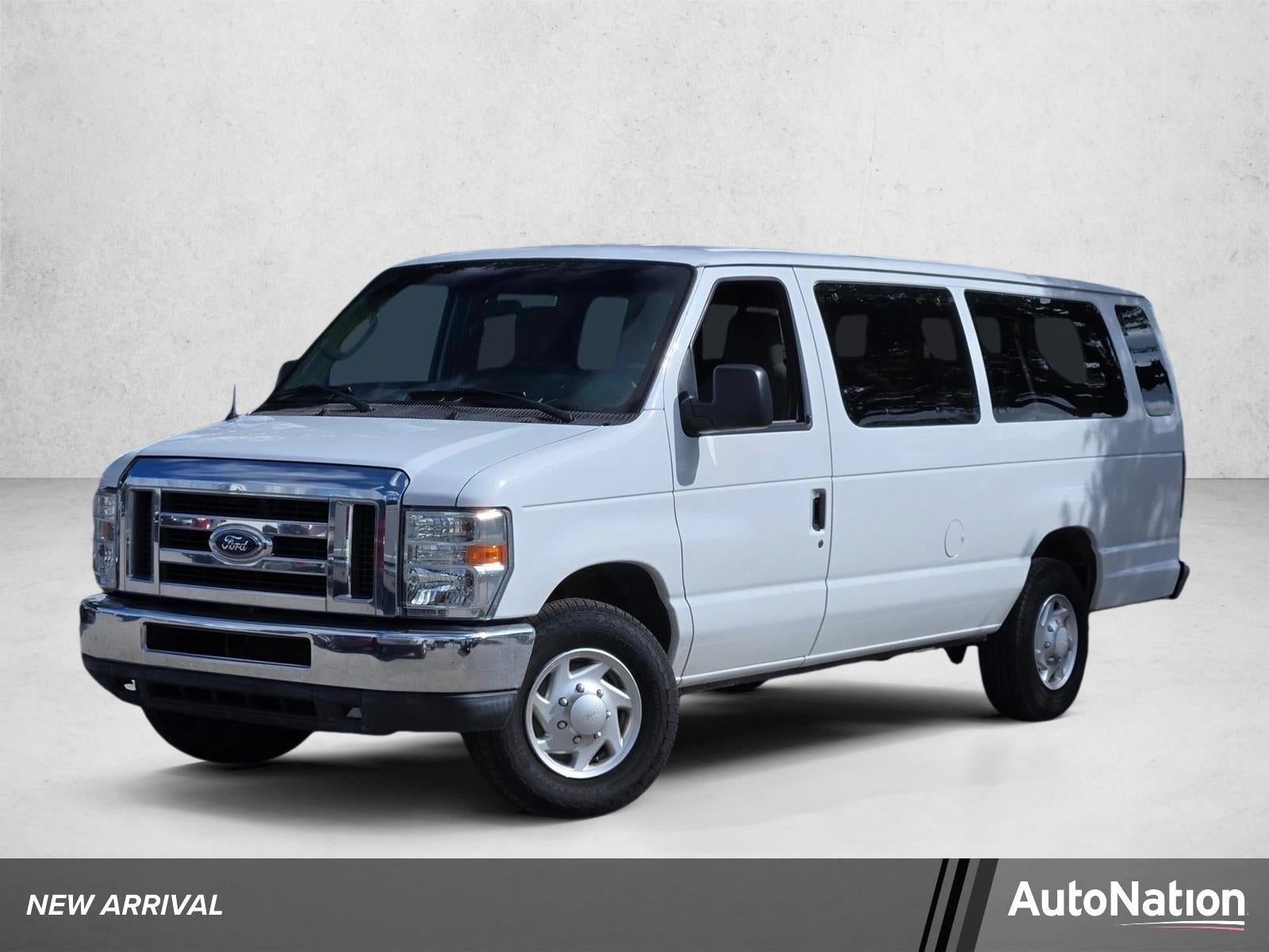 2014 Ford Econoline Wagon E-350 Super Duty Ext XLT