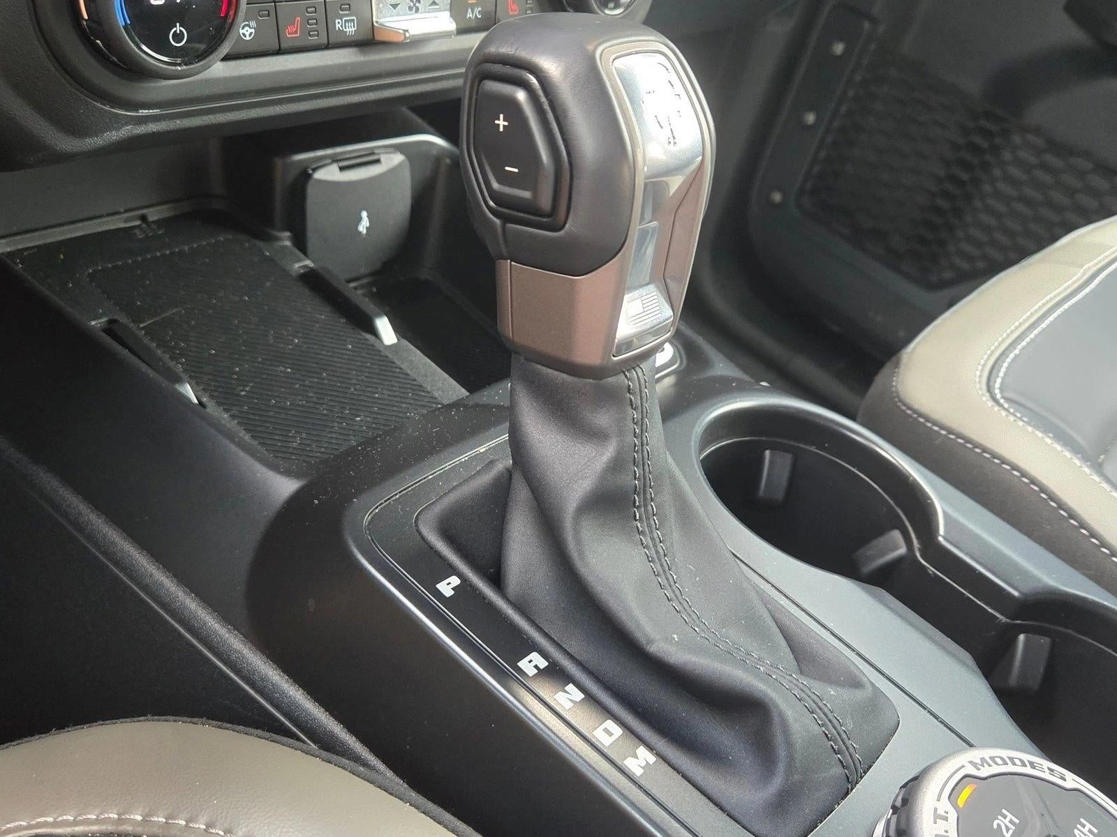 2025 Ford Bronco Outer Banks 4 Door 4x4