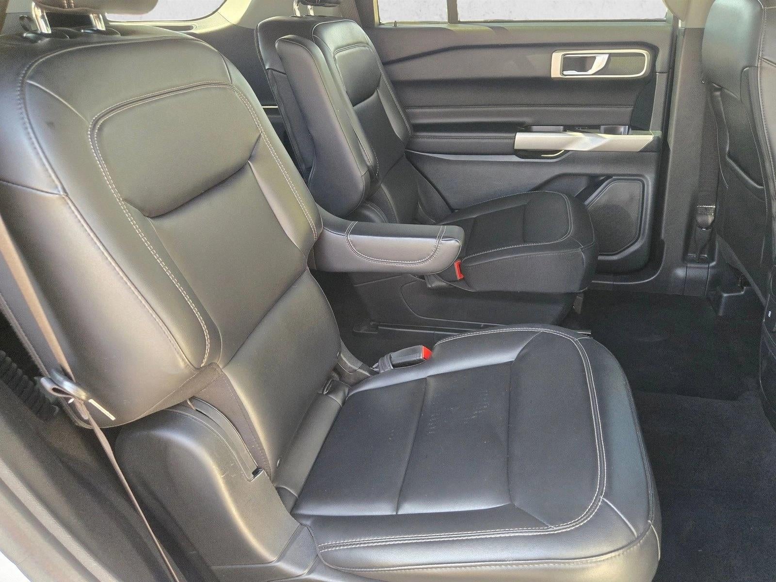 2023 Ford Explorer XLT RWD