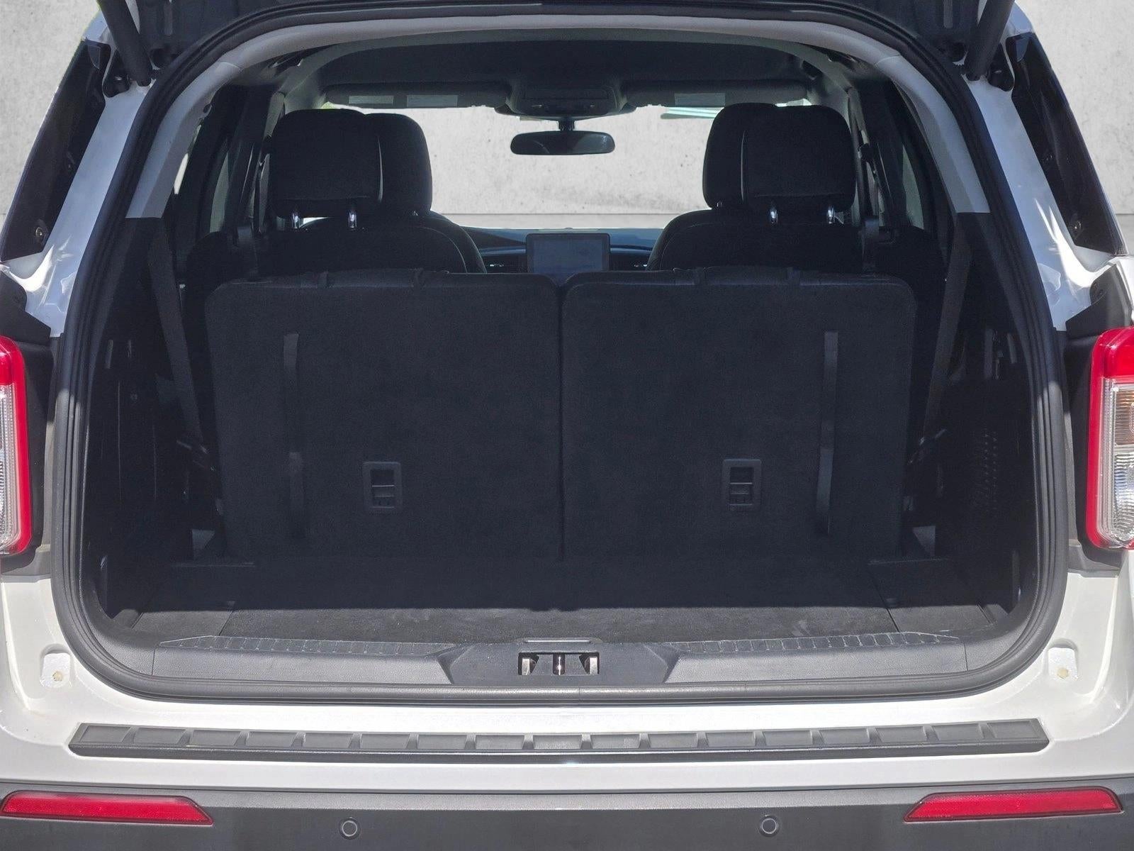 2023 Ford Explorer XLT RWD