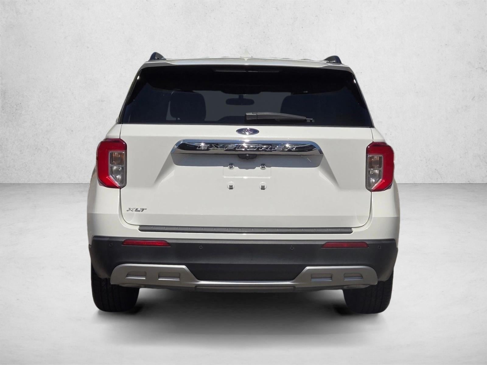 2023 Ford Explorer XLT RWD