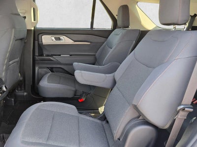 2025 Ford Explorer Active RWD