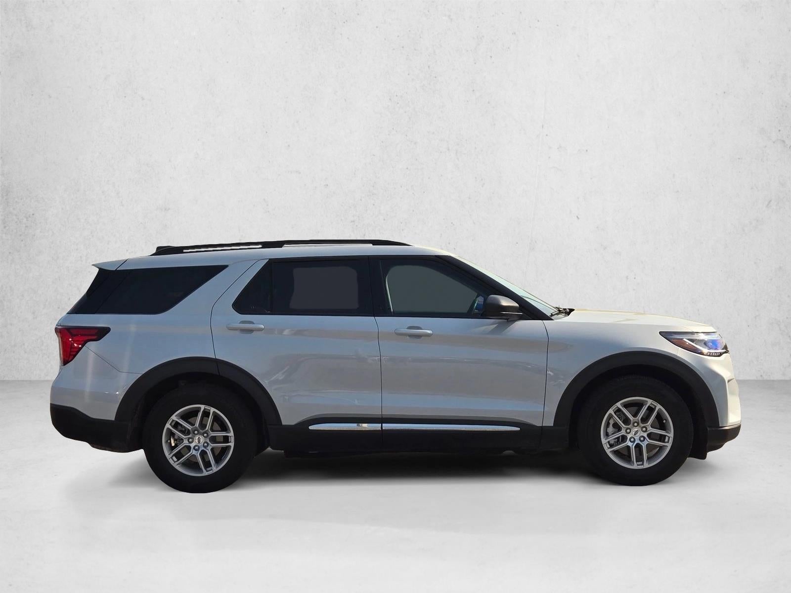 2025 Ford Explorer Active RWD