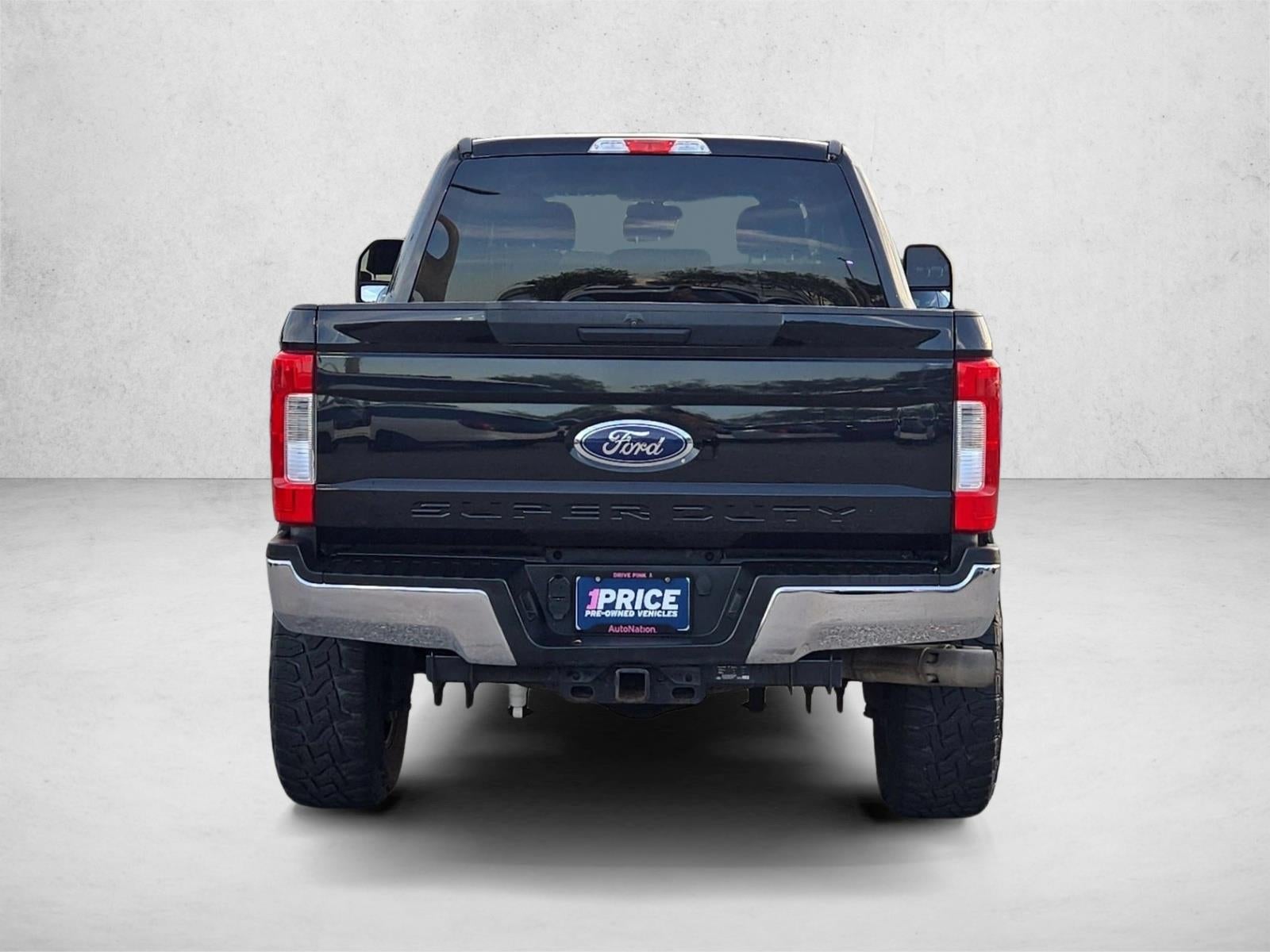 2019 Ford Super Duty F-250 SRW XLT 4WD Crew Cab 6.75' Box