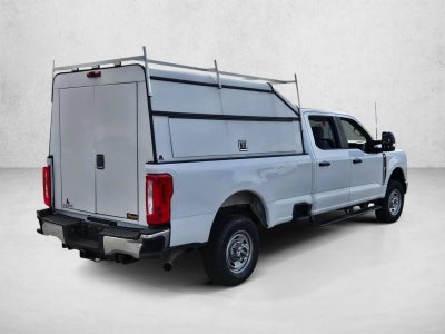 2023 Ford Super Duty F-350 SRW XL 4WD Crew Cab 6.75' Box