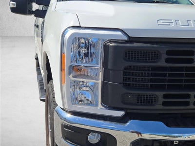 2023 Ford Super Duty F-350 SRW XL 4WD Crew Cab 6.75' Box