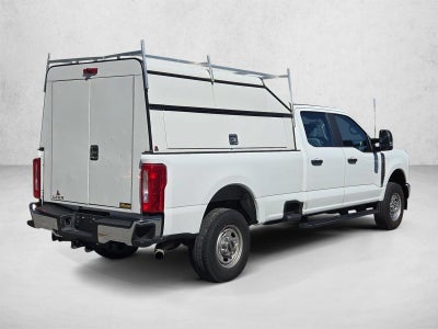 2023 Ford Super Duty F-350 SRW XL 4WD Crew Cab 6.75' Box