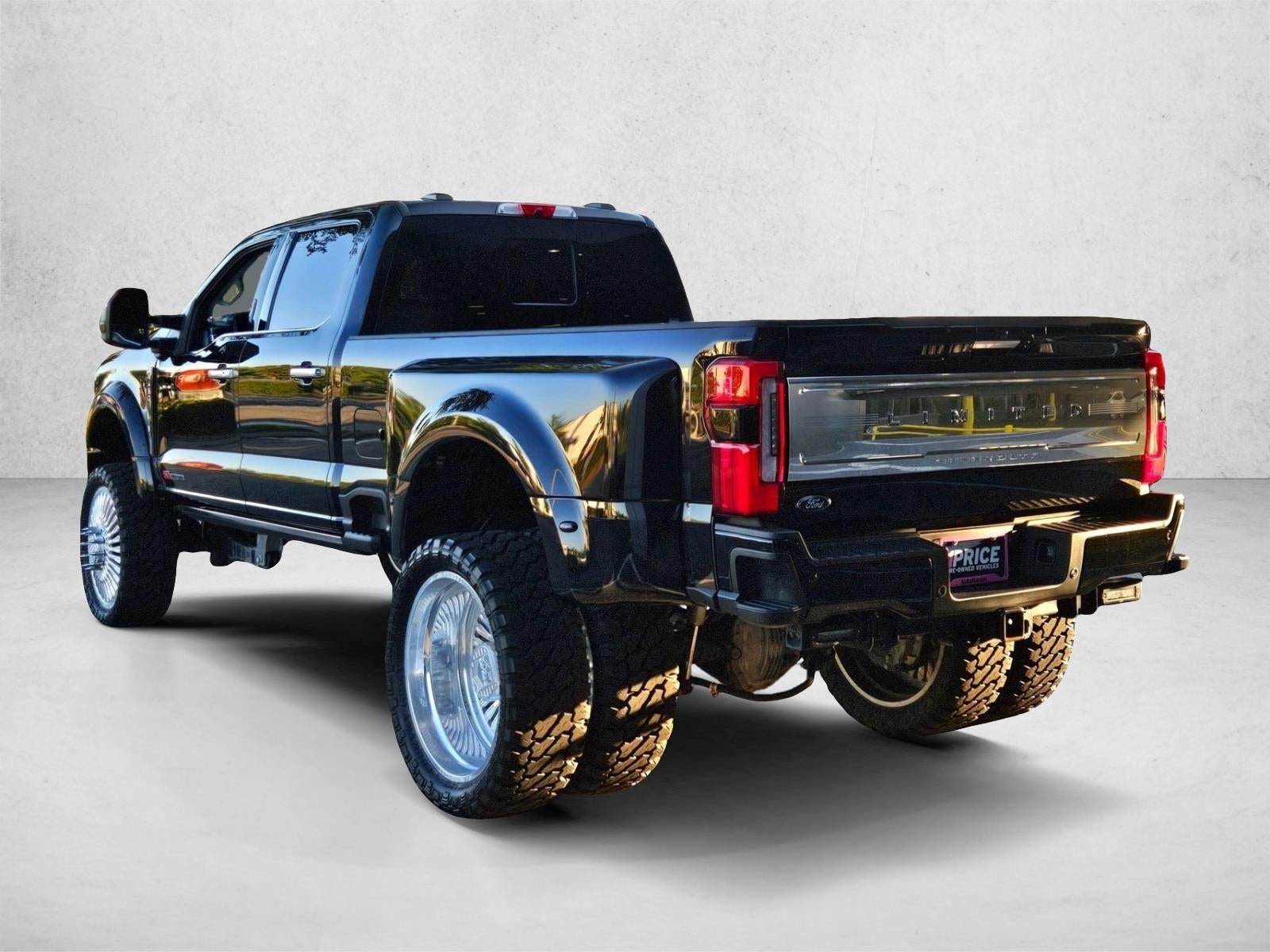 2024 Ford Super Duty F-450 DRW Limited 4WD Crew Cab 8' Box