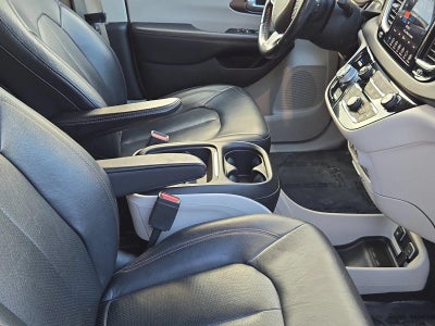 2019 Chrysler Pacifica Touring L FWD