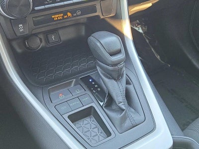 2021 Toyota RAV4 LE FWD (GS)
