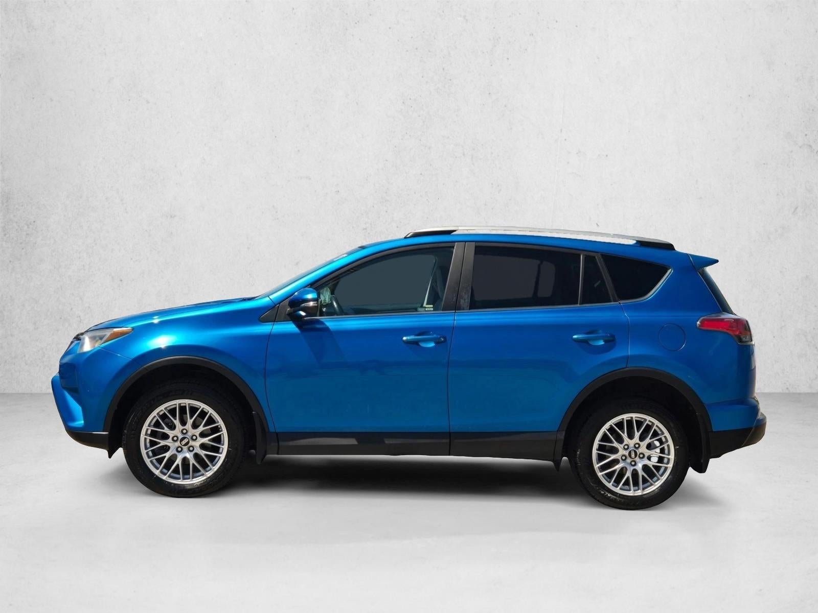 2017 Toyota RAV4 XLE FWD (GS)