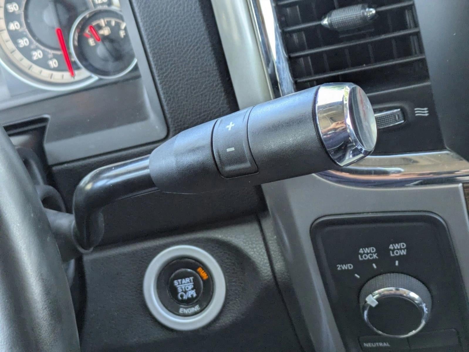 2016 RAM 2500 4WD Crew Cab 6.4 Ft Box Laramie