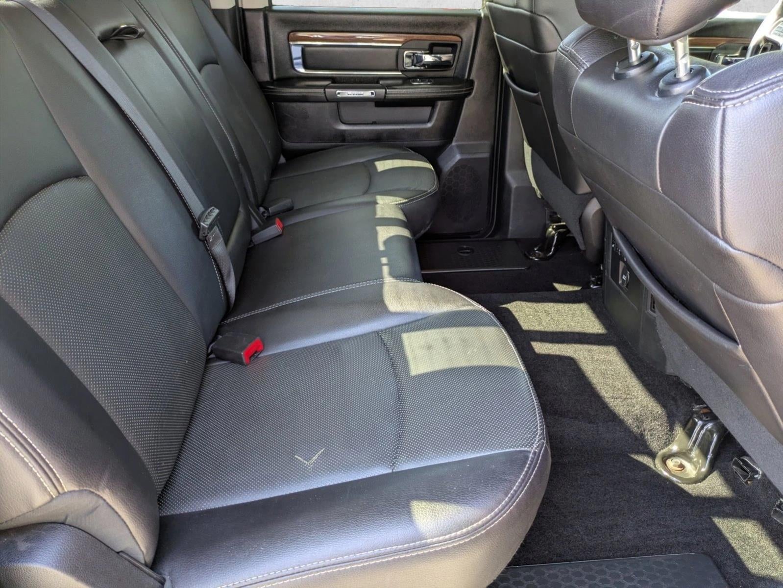 2016 RAM 2500 4WD Crew Cab 6.4 Ft Box Laramie