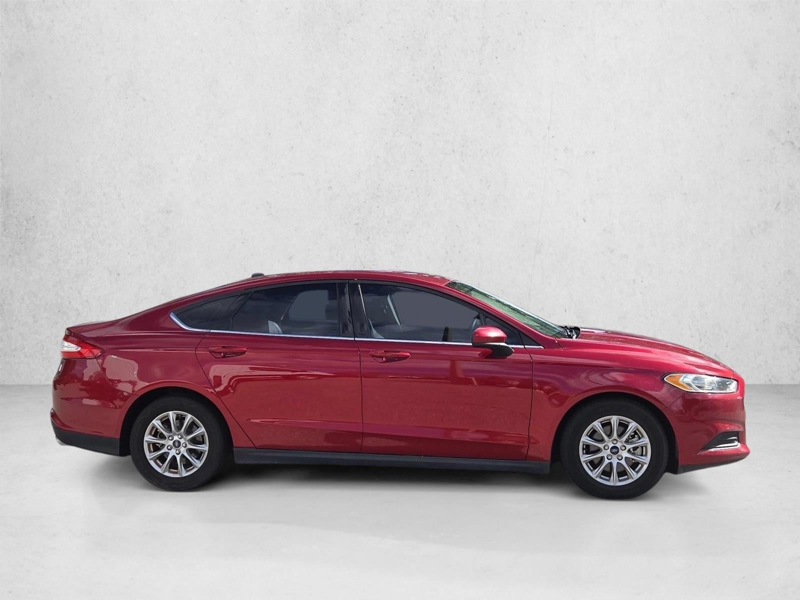 2016 Ford Fusion 4dr Sdn S FWD