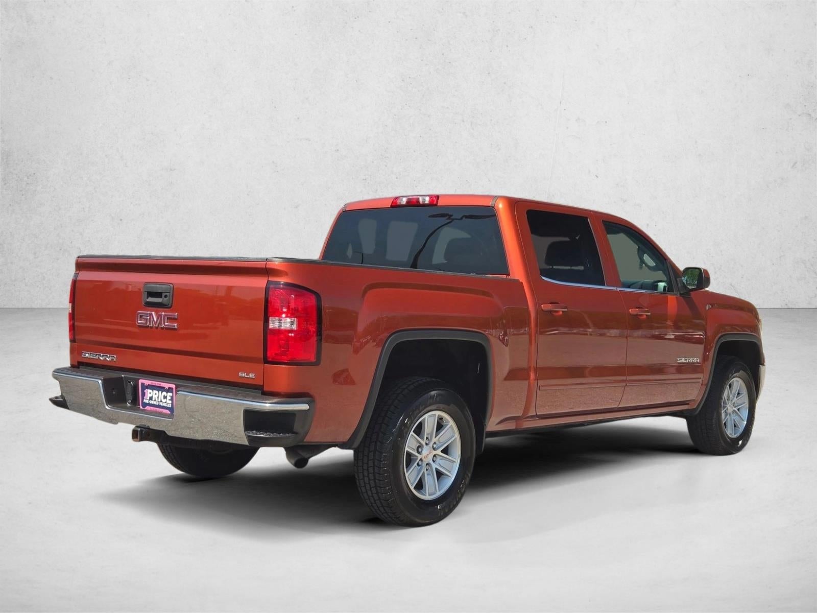 2015 GMC Sierra 1500 Crew Cab Short Box 2-Wheel Drive SLE