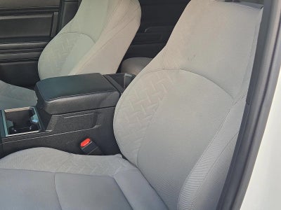 2024 Toyota Tacoma 2WD 2WD SR5 Double Cab 5' Bed AT (SE)
