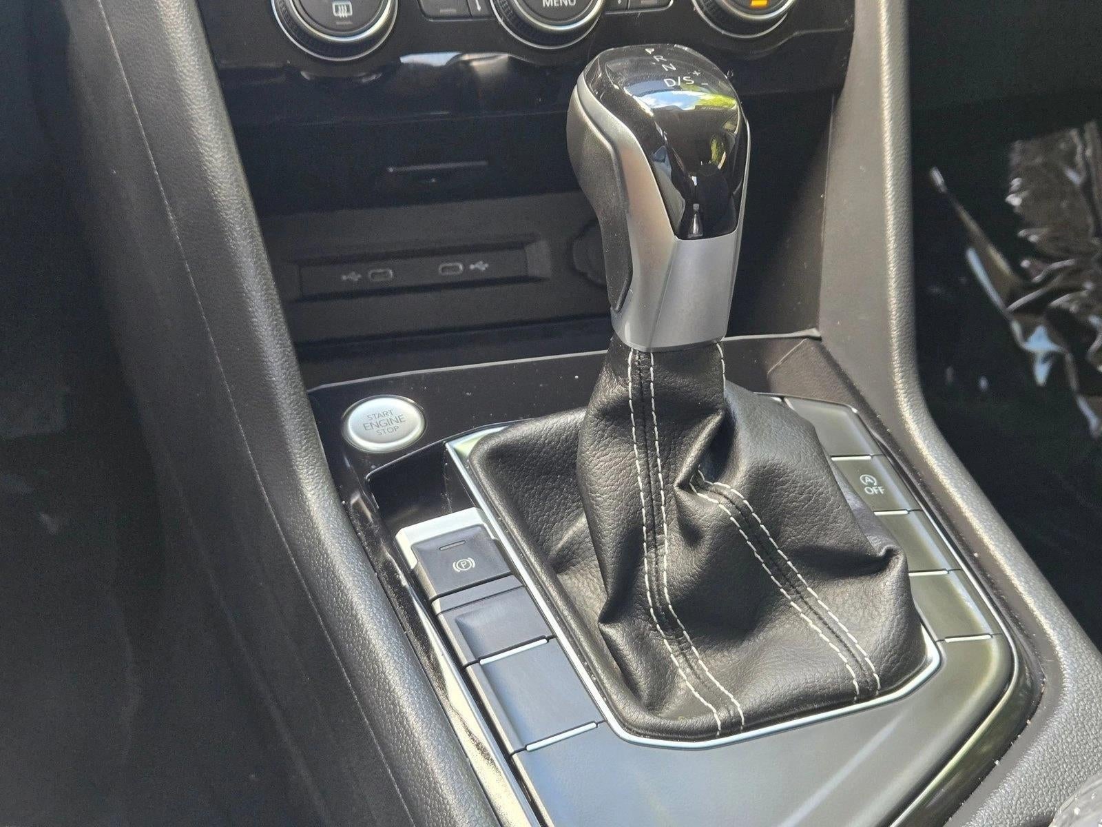 2024 Volkswagen Taos SE FWD