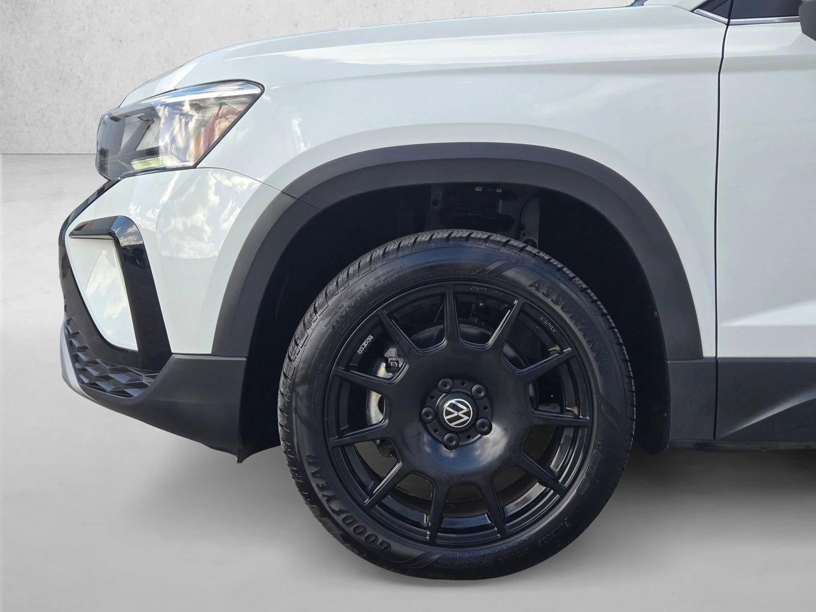 2024 Volkswagen Taos SE FWD