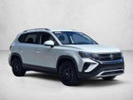 2024 Volkswagen Taos SE FWD