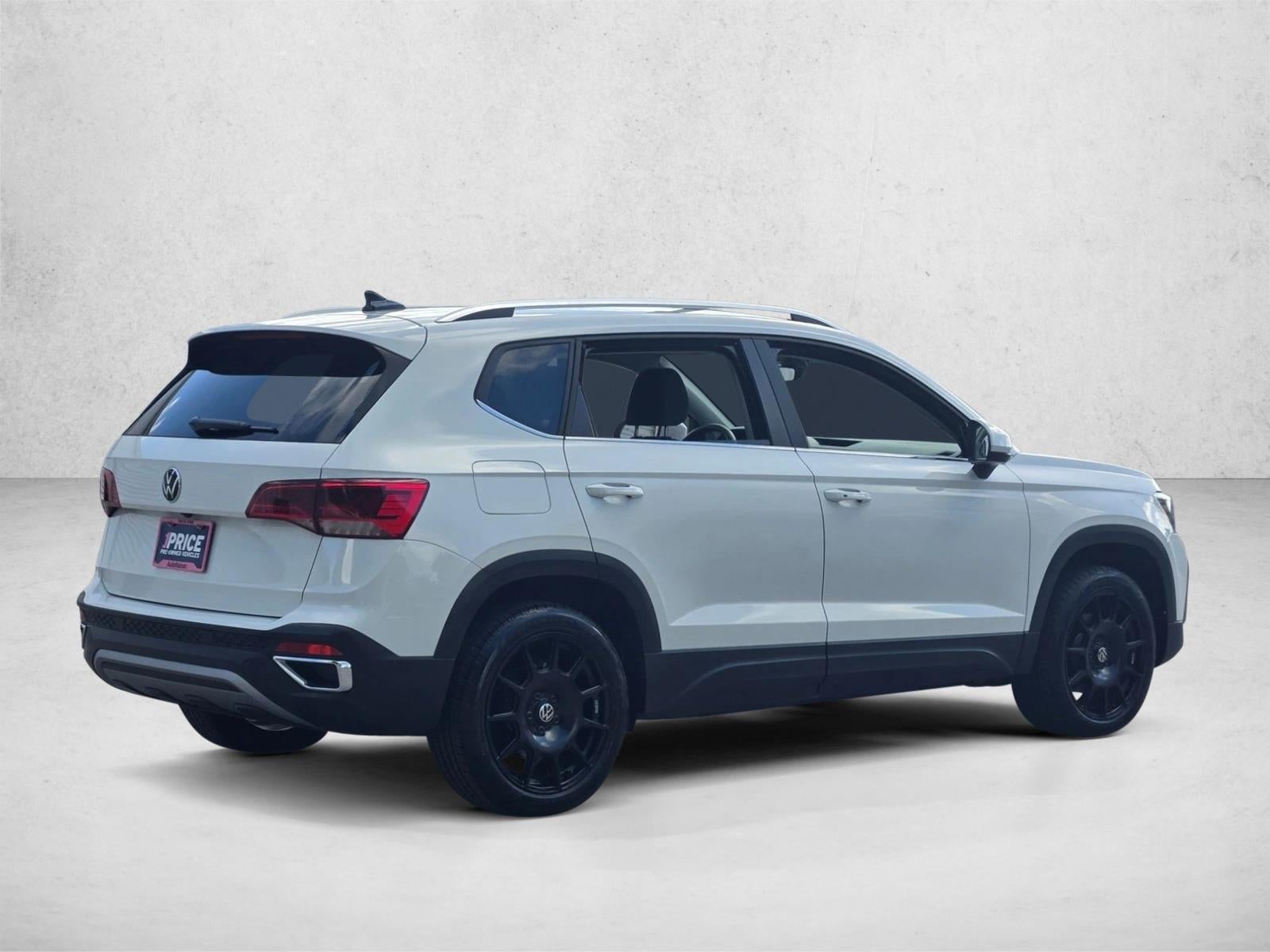 2024 Volkswagen Taos SE FWD