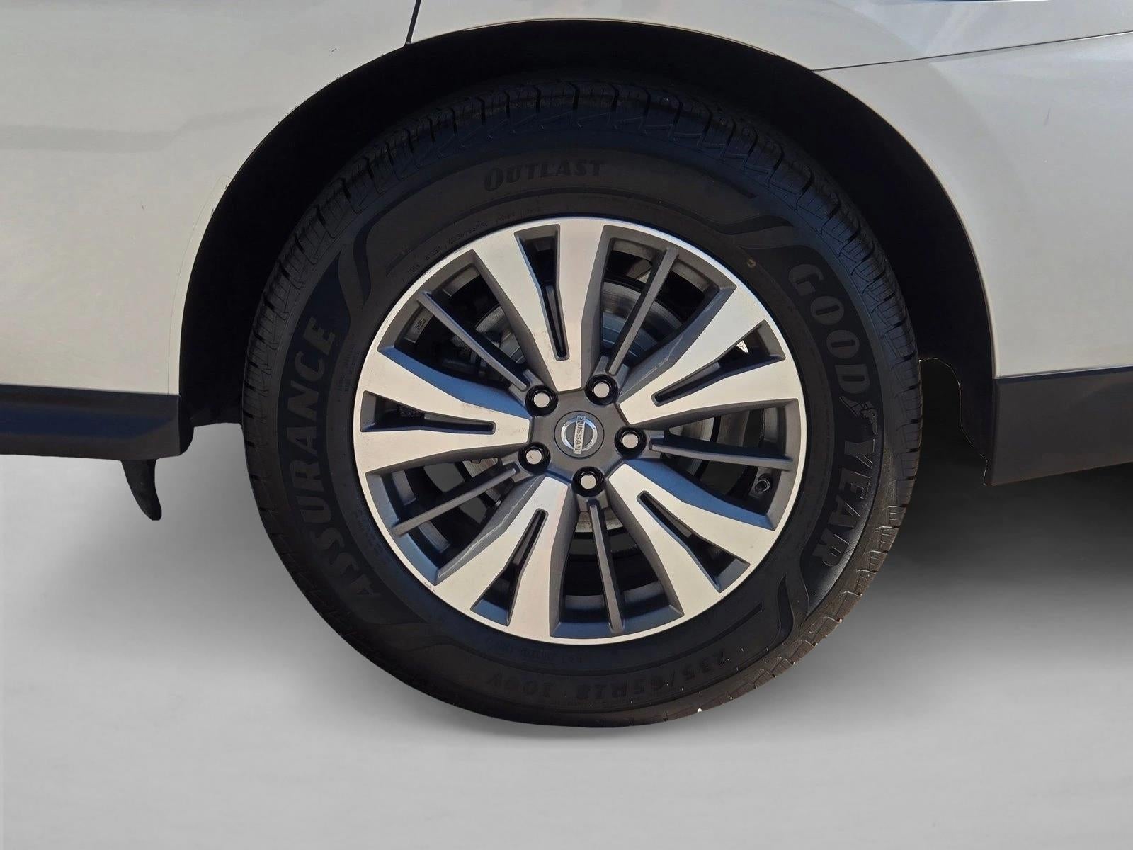 2018 Nissan Pathfinder FWD SV