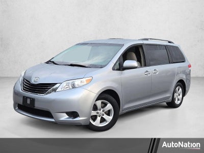 2011 Toyota Sienna 5dr 8-Pass Van V6 LE FWD (Natl)
