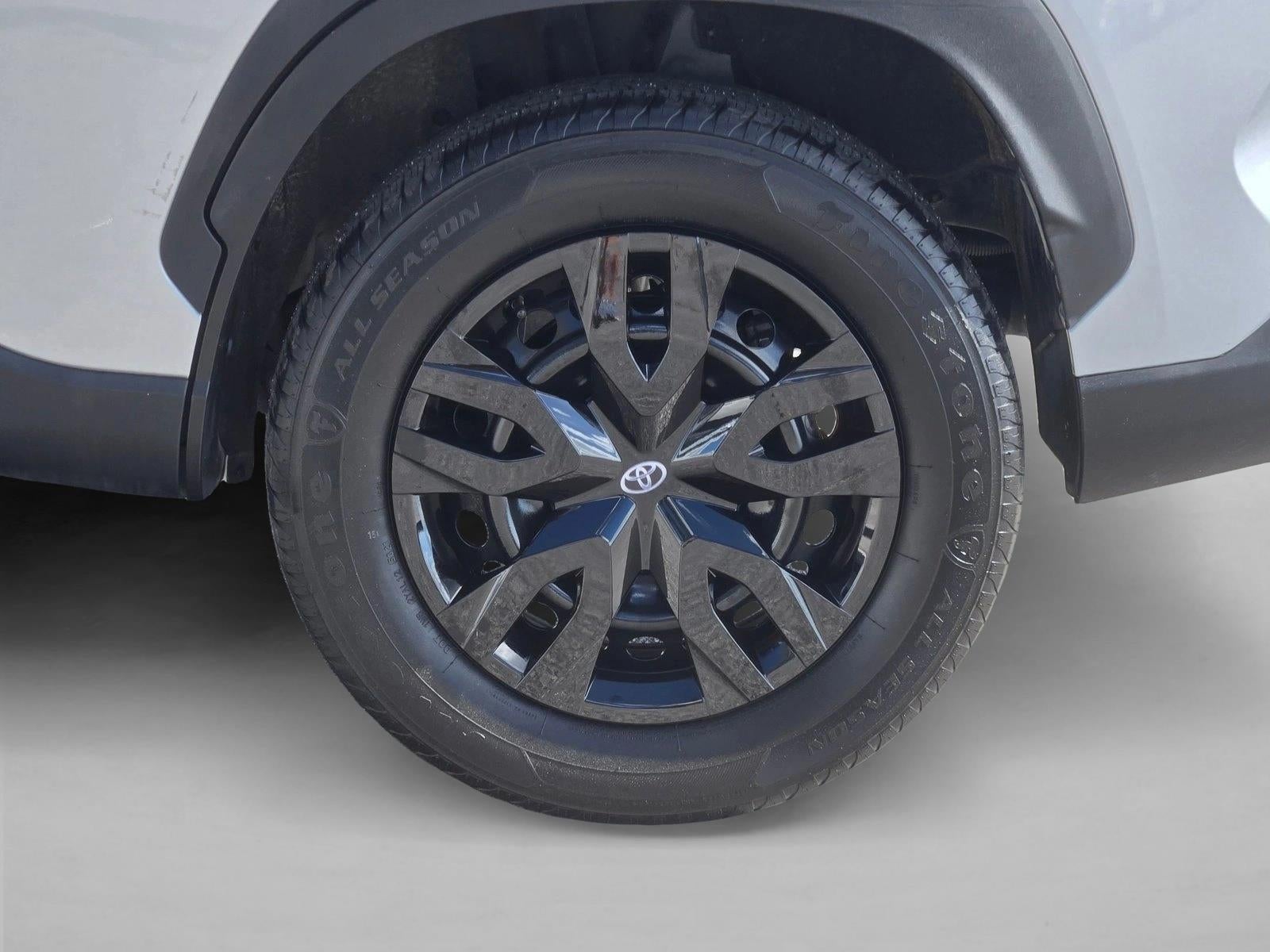 2024 Toyota Corolla Cross L 2WD (Natl)