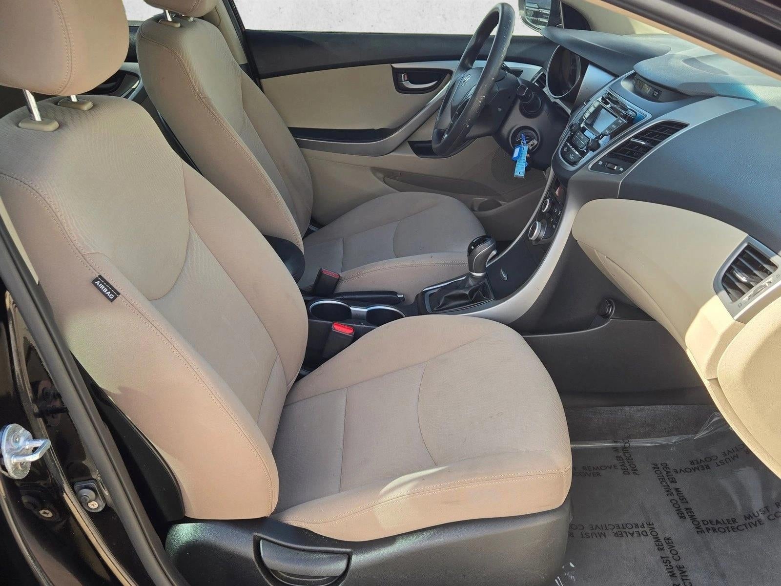 2016 Hyundai ELANTRA 4dr Sdn Auto SE