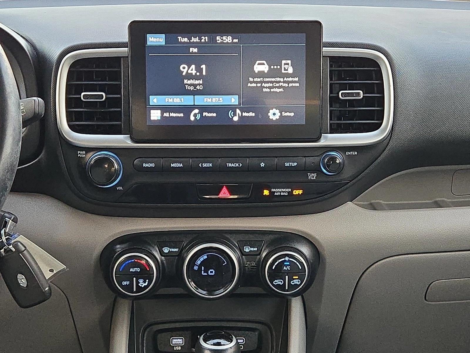2023 Hyundai VENUE SEL IVT