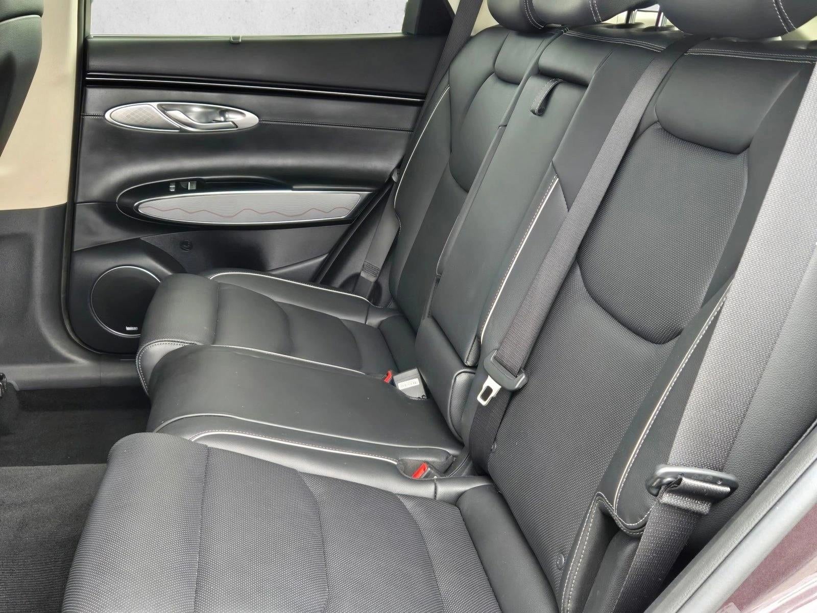 2022 Genesis GV70 2.5T AWD