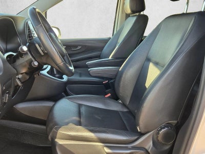 2021 Mercedes-Benz Metris Passenger Van Standard Roof 126" Wheelbase