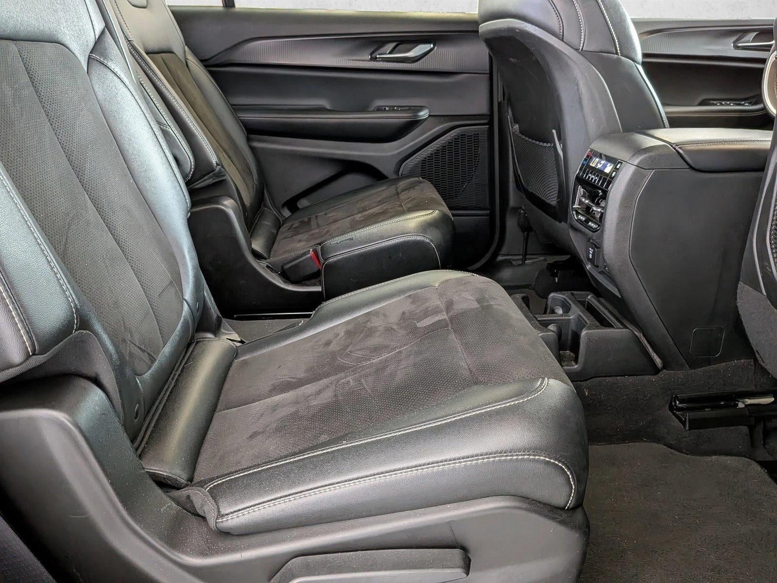 2023 Jeep Grand Cherokee L Altitude 4x4