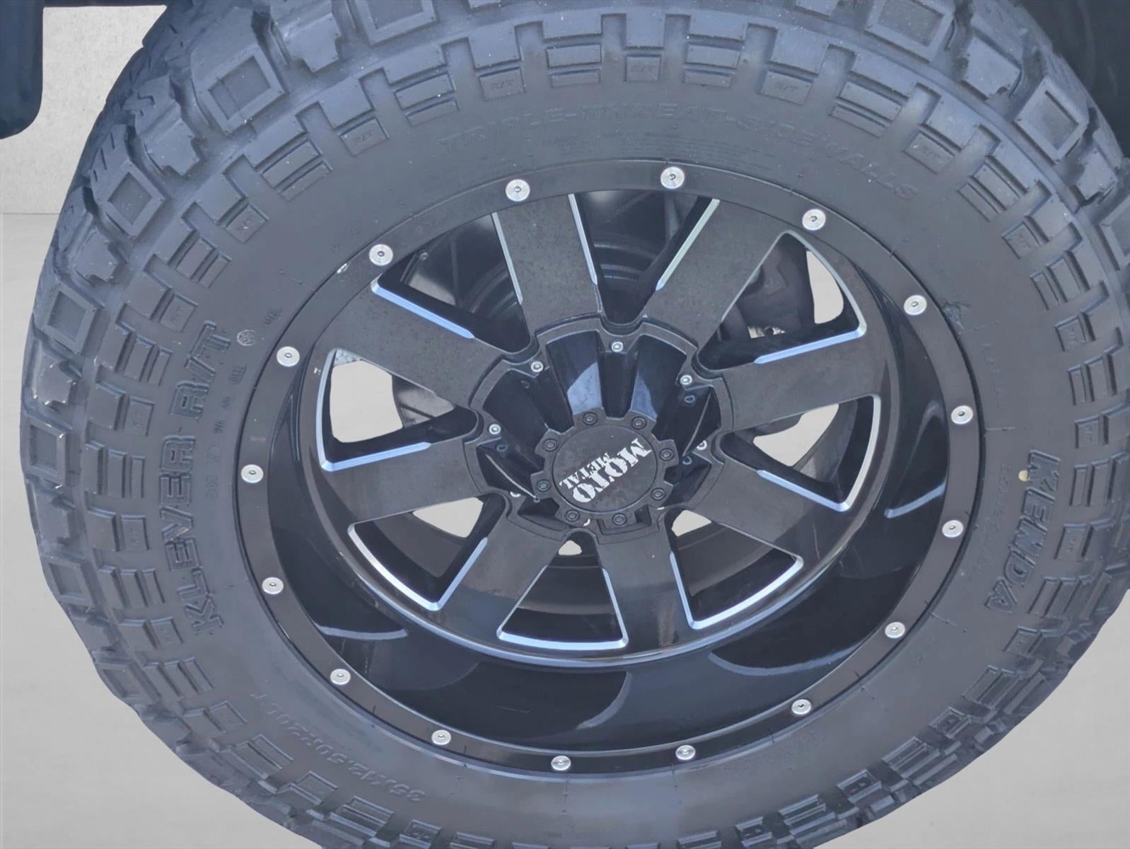 2014 RAM 1500 4WD Crew Cab 5.7 Ft Box Sport