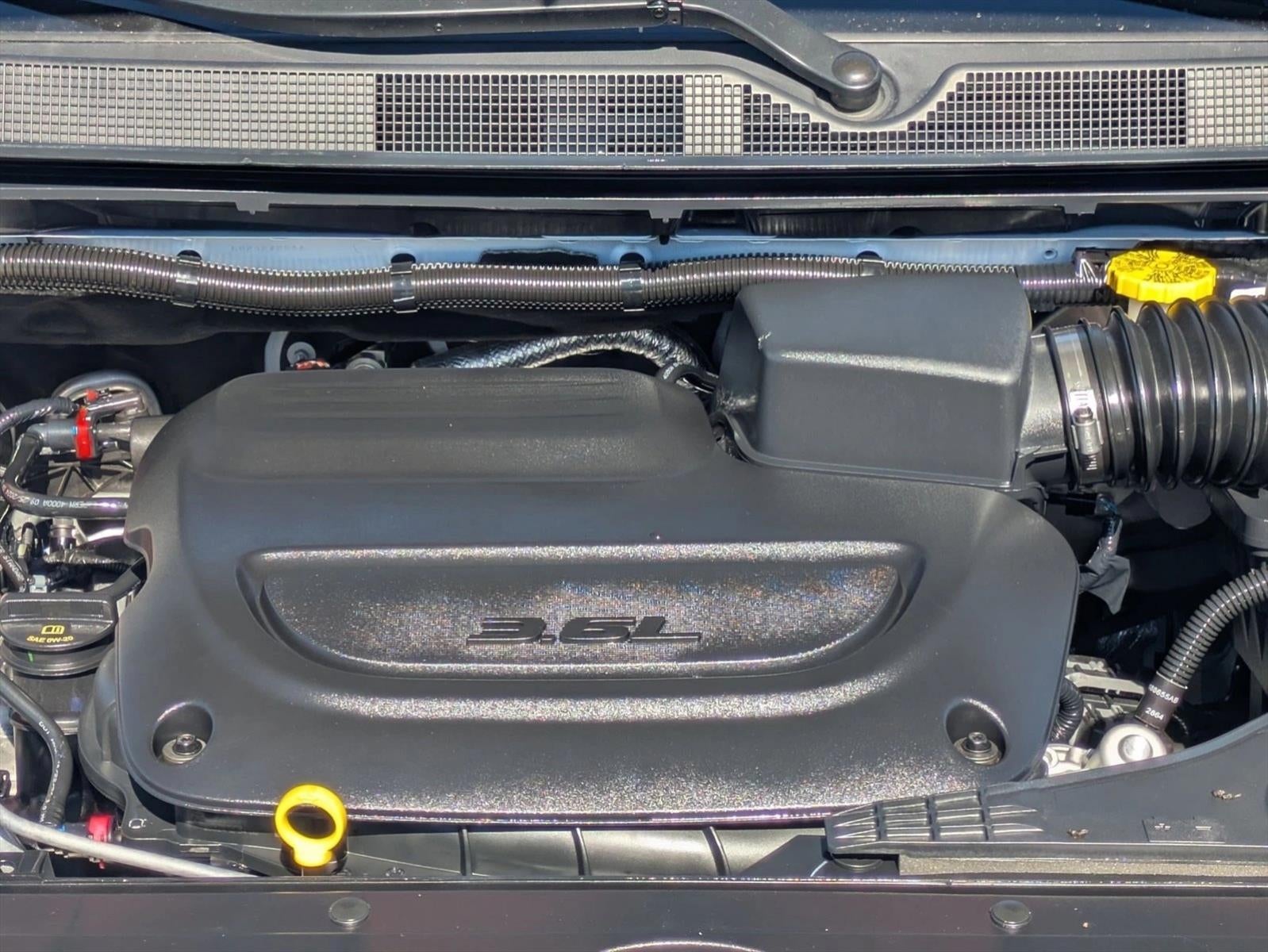 2025 Chrysler Pacifica Limited FWD